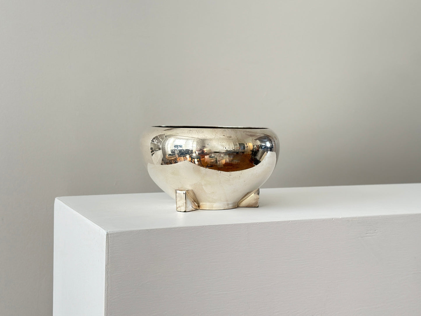 1936 – Art Deco silver plated footed bowl by Reed & Barton