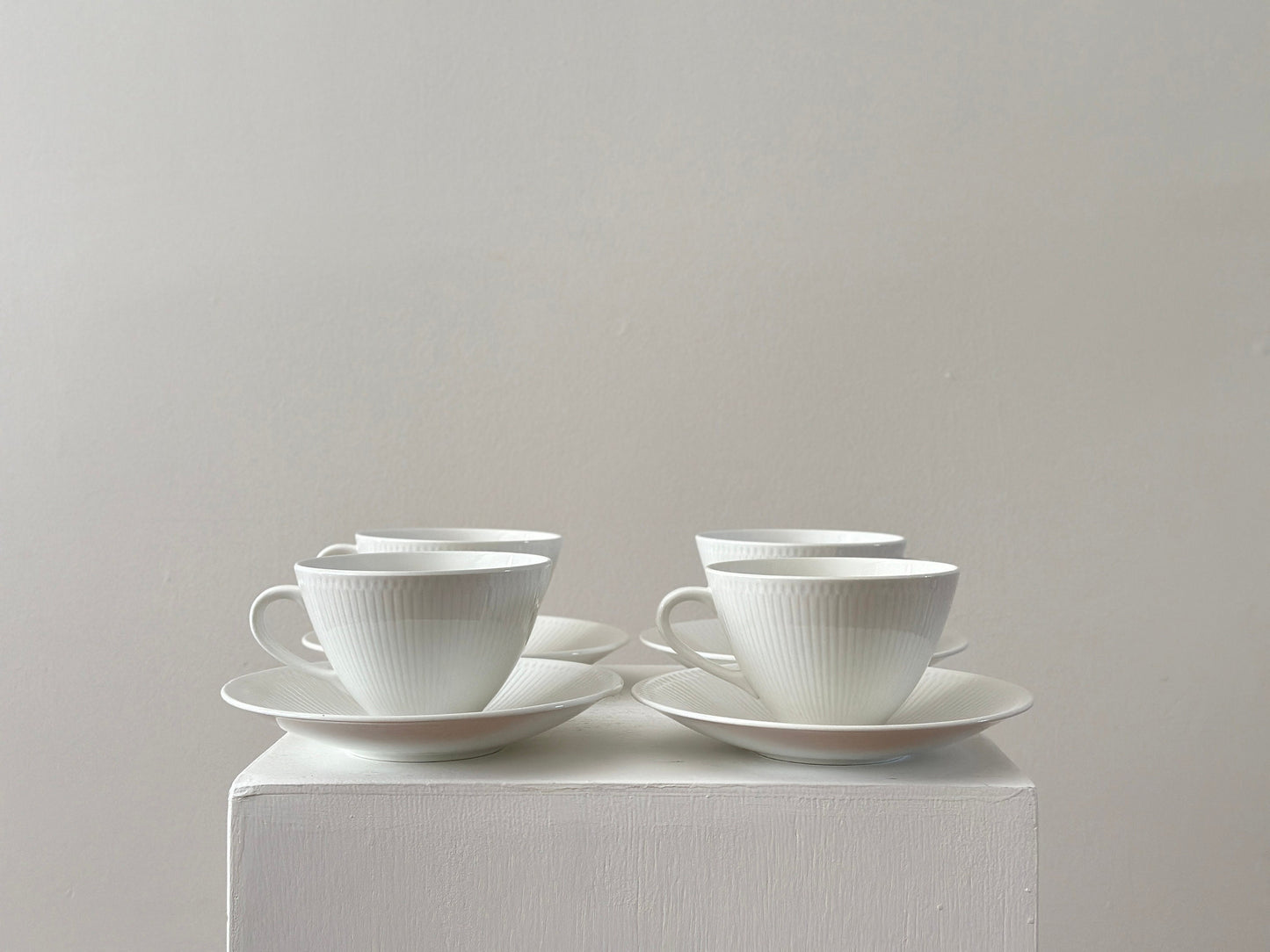 1957 – Hertha Bengtson set of 4 Rörstrand white teacups and saucers