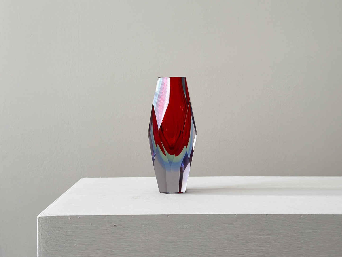 1970s – Red and blue Italian faceted art glass, Mandruzzato Sommerso Murano