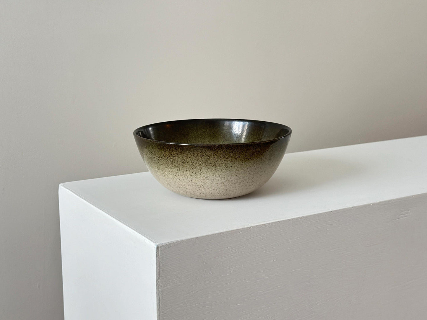 1950s – Heath ceramics Sea and Sand Ombre green 8" bowl