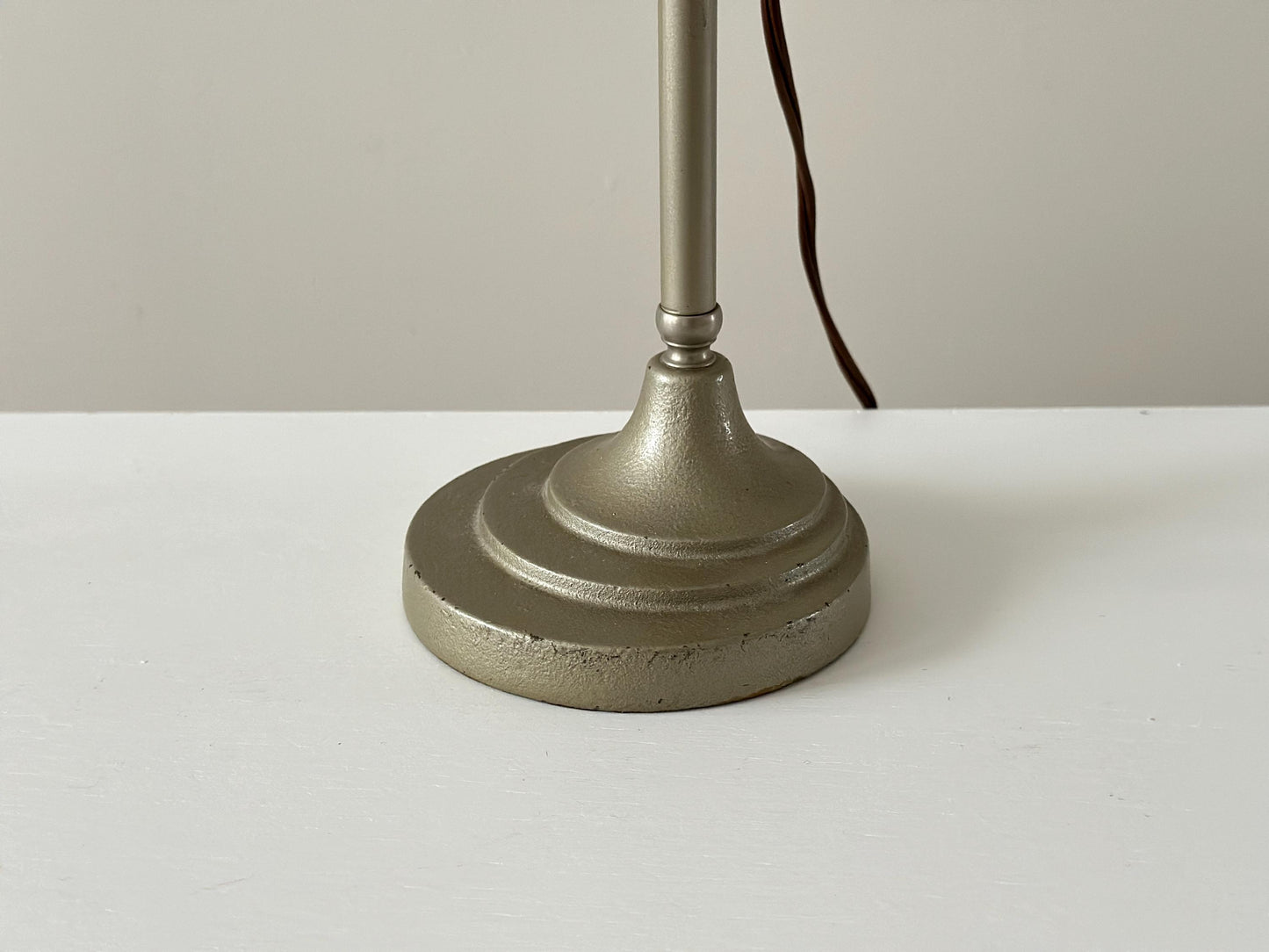 1930s – Adjustable Art Deco task desk lamp with streamline design