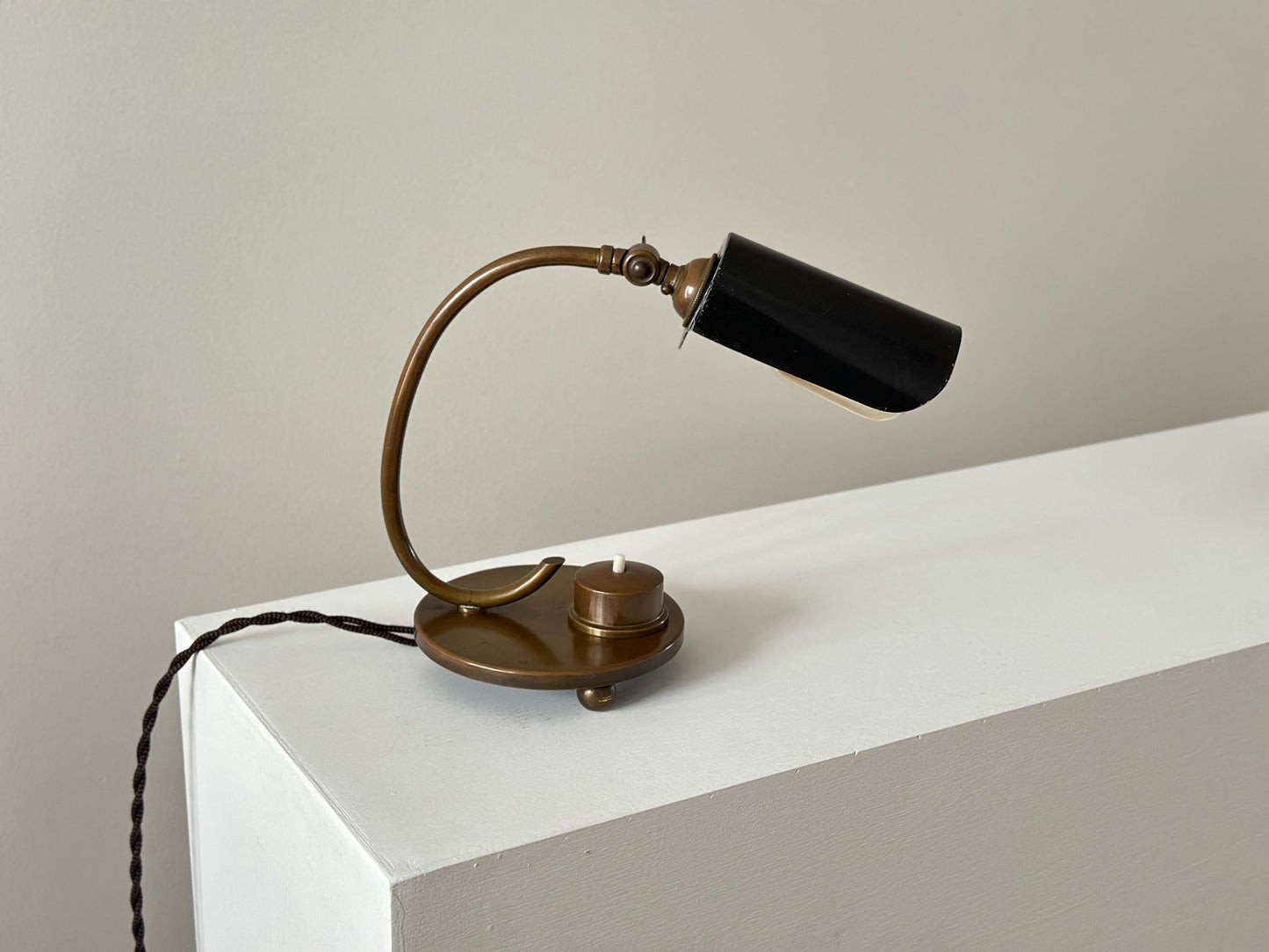1930s – Art Deco adjustable brass industrial table lamp