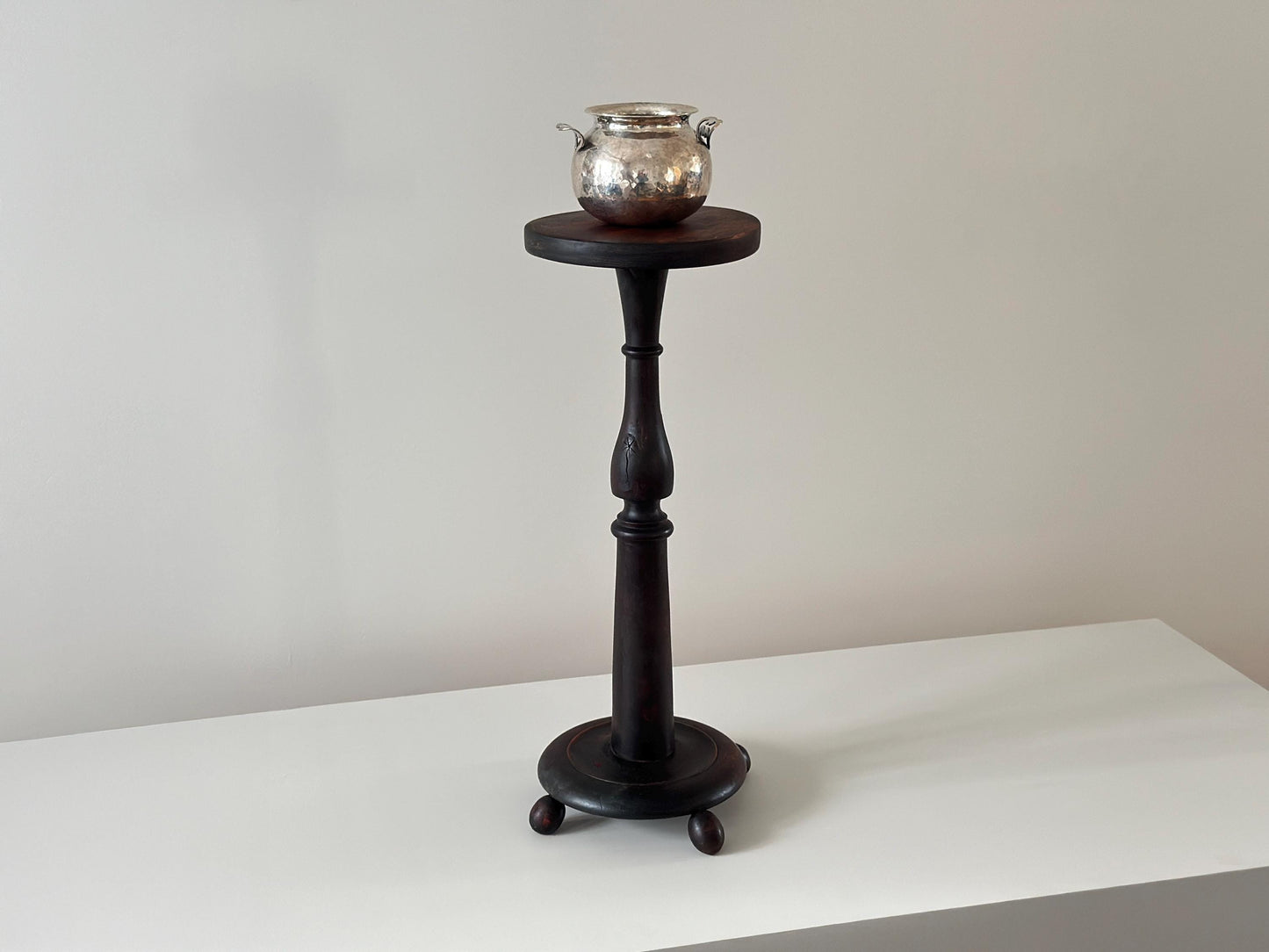 Antique ball foot plant stand pedestal table