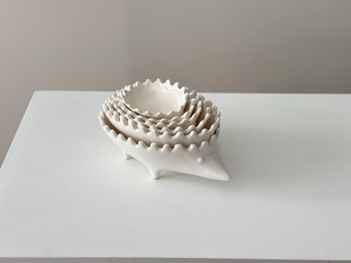 1960s – Nested set of hedgehog trays
