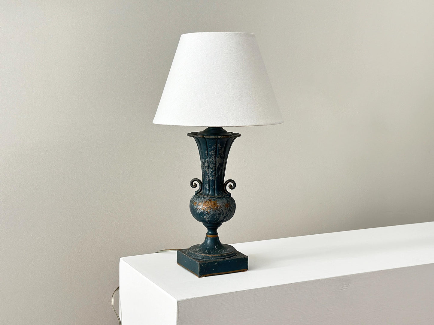 Vintage painted urn table lamp with scroll handles