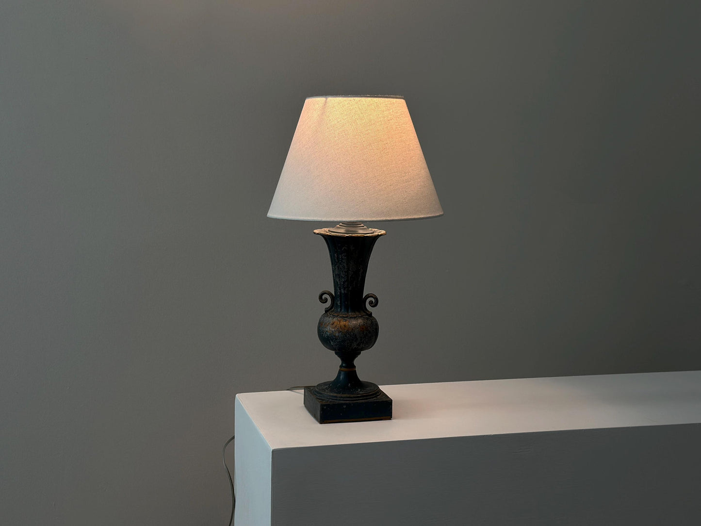 Vintage painted urn table lamp with scroll handles
