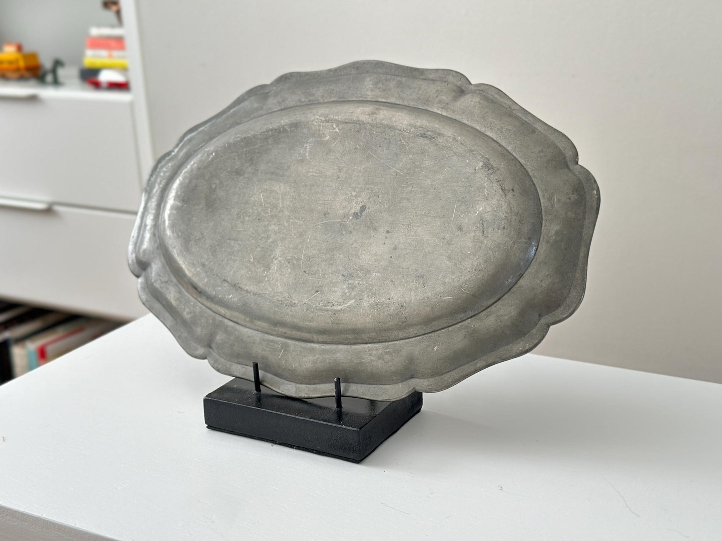 18th Century – Antique pewter oblong wavy edge charger with touchmarks
