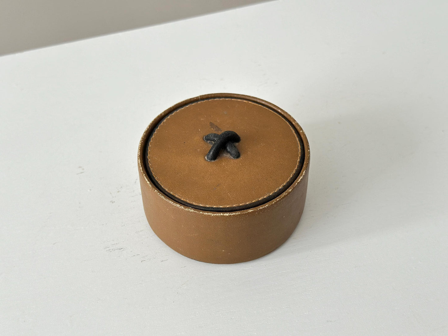 Scarce vintage Dunhill leather trinket box