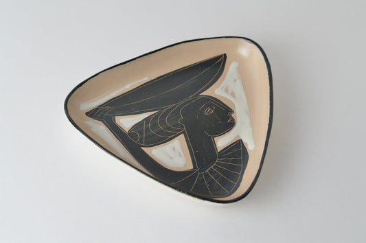 1970 – Triangular ceramic dish by Philippe Lambercy