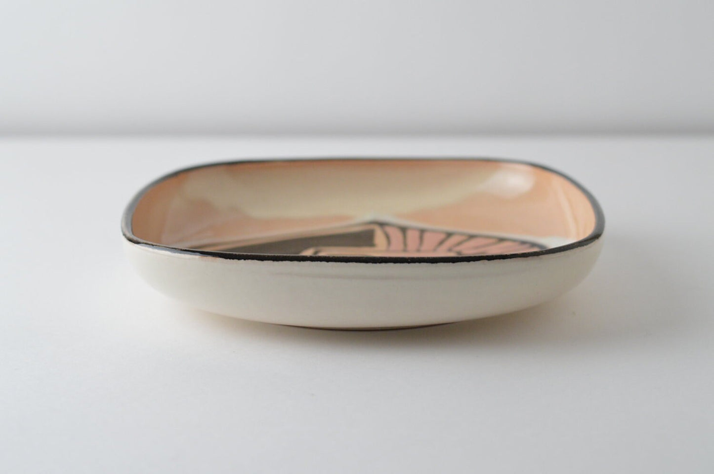 1970 – Ceramic dish by Philippe Lambercy