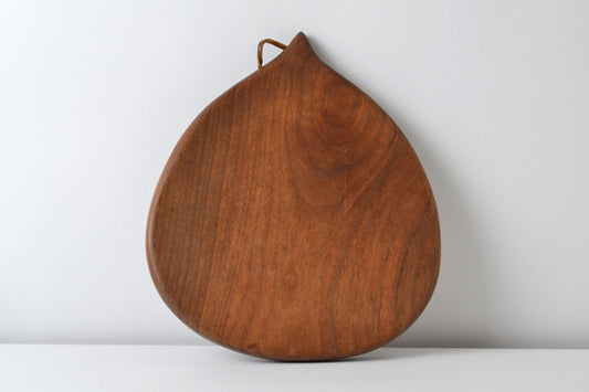 1970s– Walnut cutting board by Dirk Rosse