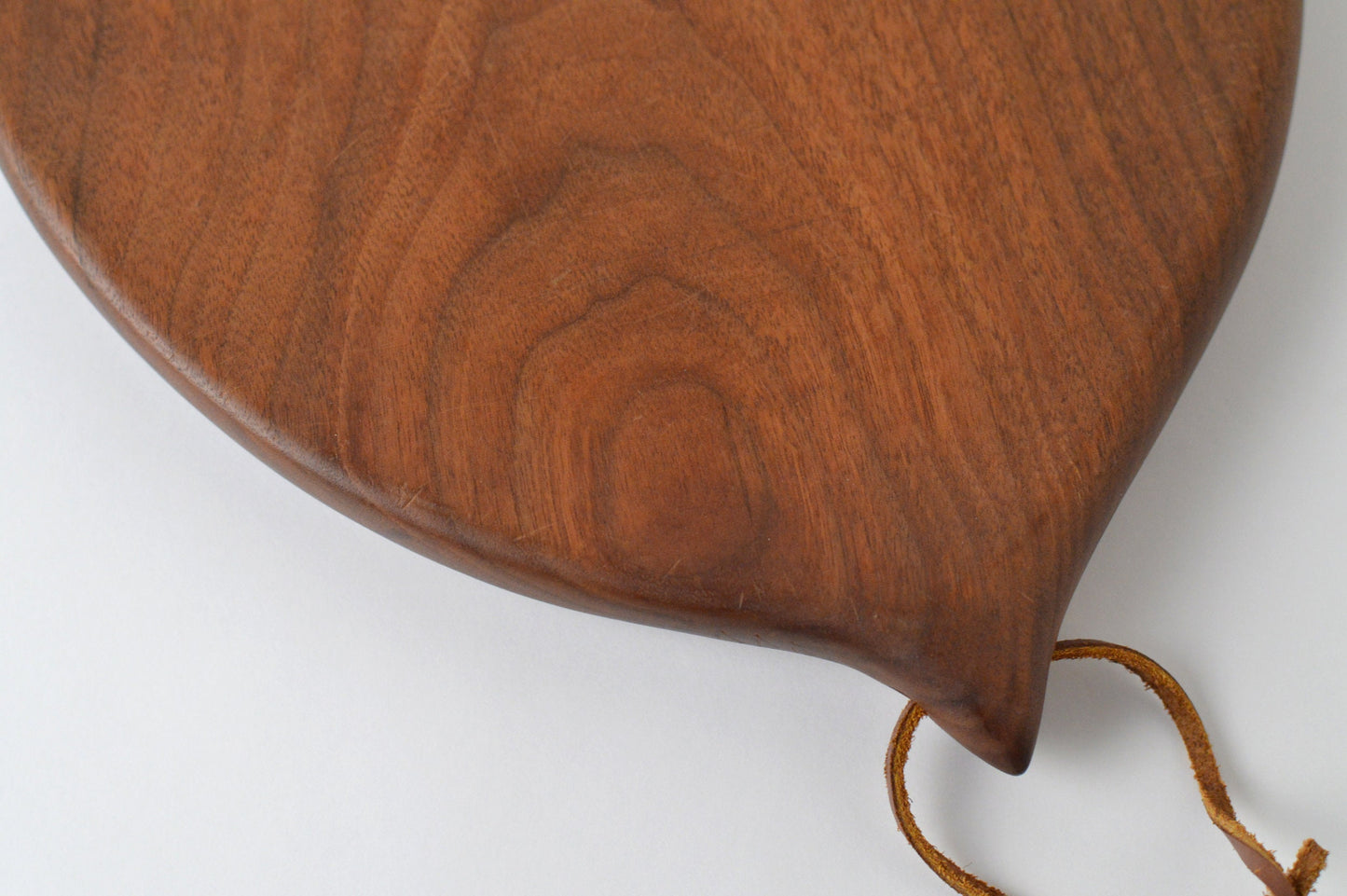 1970s– Walnut cutting board by Dirk Rosse