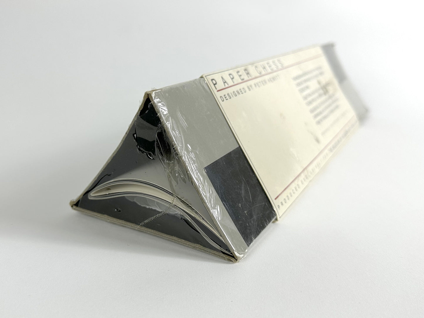 1988 – Paper Chess by Peter Hewitt for the Museum of Modern Art