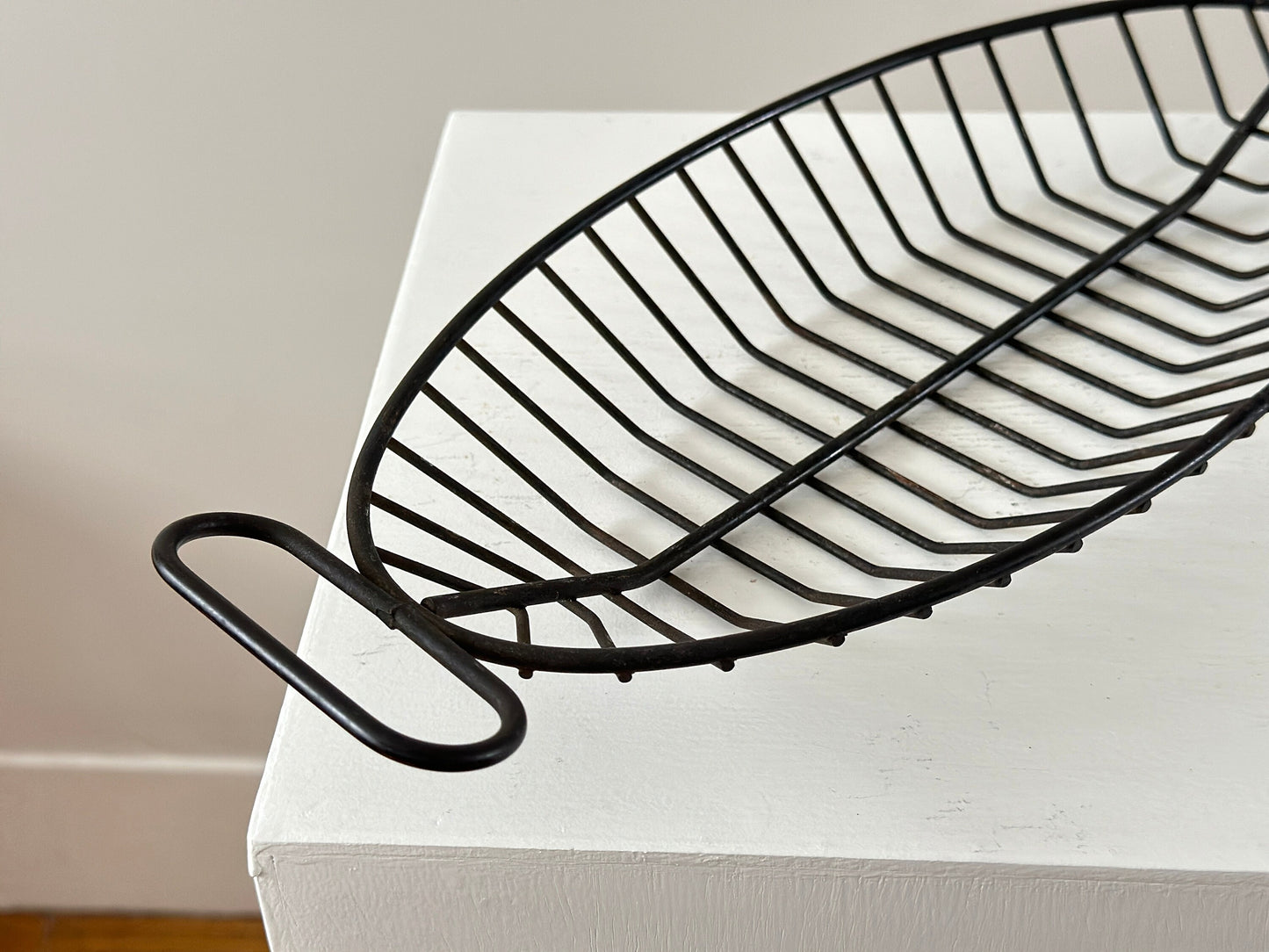 1960s – Mid Century iron tray or fruit basket