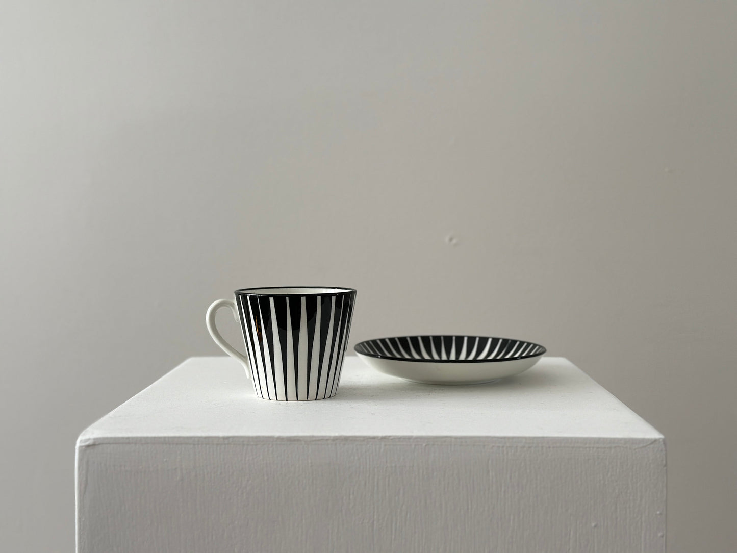 1955 – Upsala-Ekeby 3 inch "Zebra" porcelain coffee cup and saucer by Eugen Trost