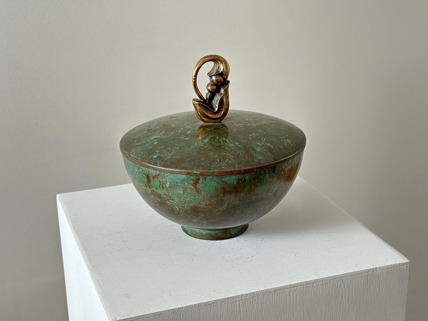 1930s – Bronze lidded bowl by Carl Sorensen with green verdigris patina