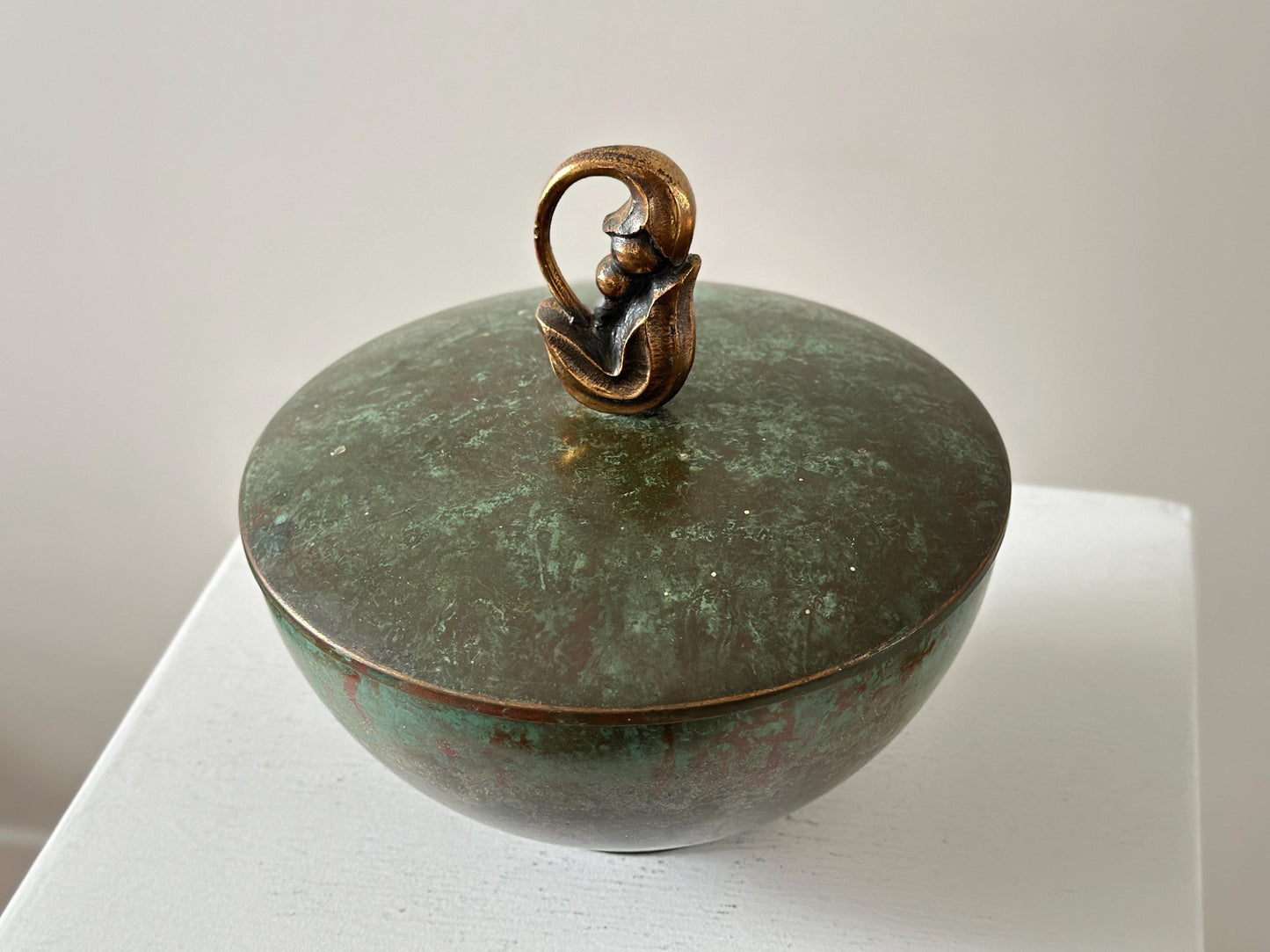 1930s – Bronze lidded bowl by Carl Sorensen with green verdigris patina