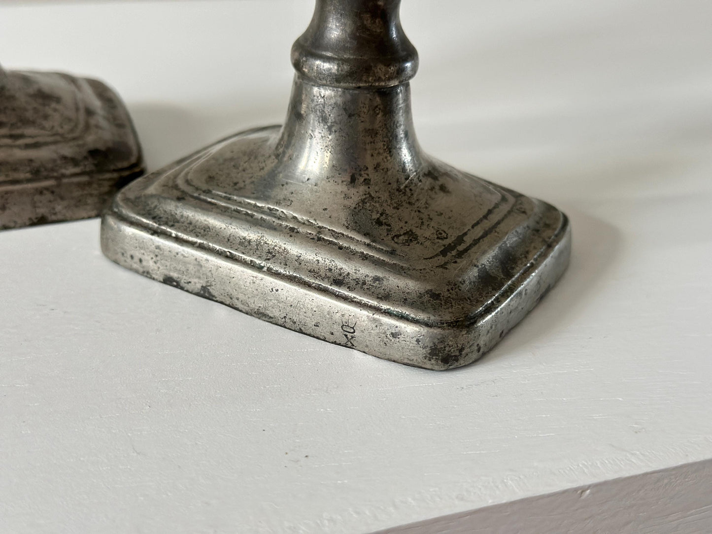 18th Century – Pair of english pewter candlesticks with crowned X, rustic and primitive