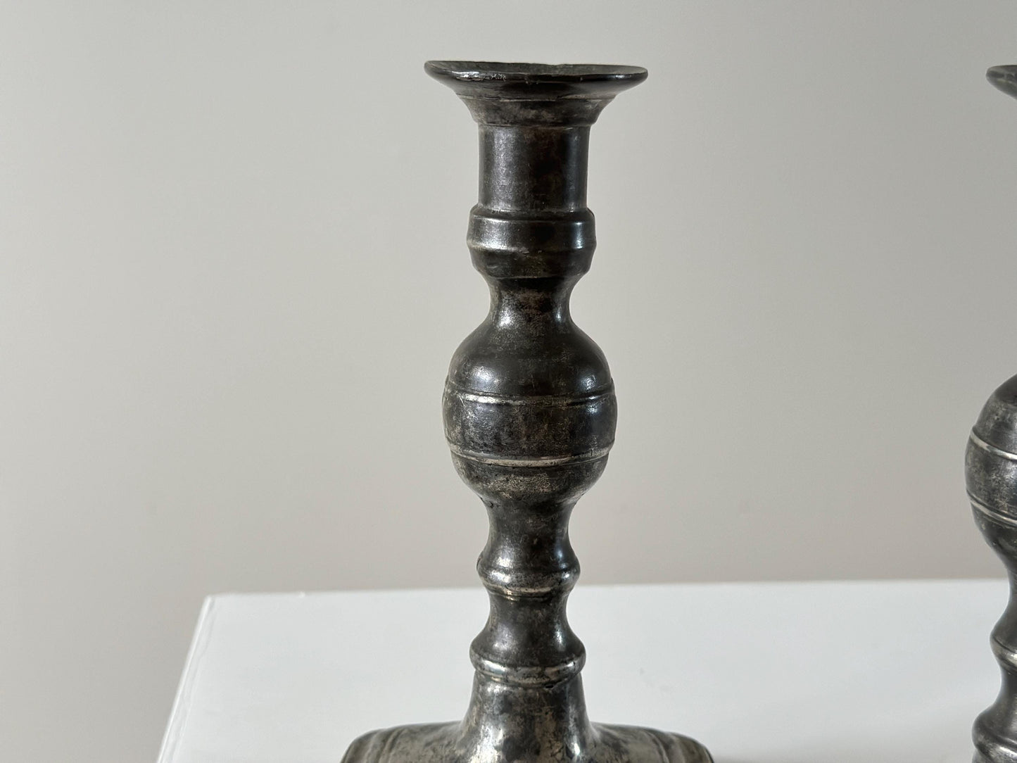 18th Century – Pair of english pewter candlesticks with crowned X, rustic and primitive