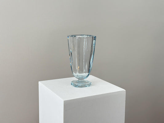 1950s – Large blue tinted crystal vase by Strömbergshyttan